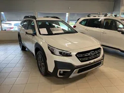 Vit (crystal white pearl) Ny 2025 Subaru Outback SUV | 474 900 kr
