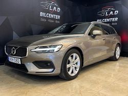 Grå Begagnad 2019 Volvo V60 Momentum Kombi | 249 000 kr (Bra pris)