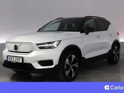 Vit Begagnad 2022 Volvo XC40 Core SUV | 324 900 kr