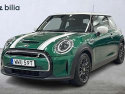 Grön Begagnad 2022 Mini Cooper SE Halvkombi | 204 900 kr (Marknadspris)