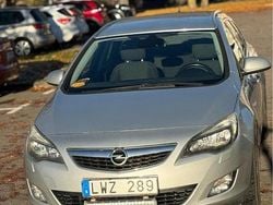 Grå Begagnad 2011 Opel Astra Enjoy Kombi | 37 000 kr (Bra pris)