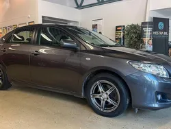 Grå Begagnad 2007 Toyota Corolla Sedan | 39 900 kr