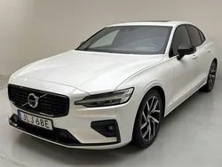 Vit Begagnad 2021 Volvo S60 R-Design Sedan | 339 900 kr