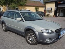 Ljusgul Begagnad 2004 Subaru Outback SUV | 44 900 kr (Marknadspris)