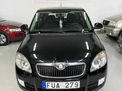 Svart Begagnad 2010 Skoda Fabia Kombi | 36 900 kr (Marknadspris)