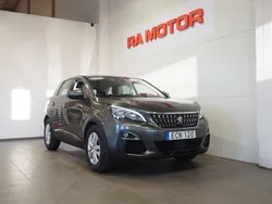 Mörkgrön (grön) Begagnad 2017 Peugeot 3008 Active SUV | 149 900 kr (Marknadspris)