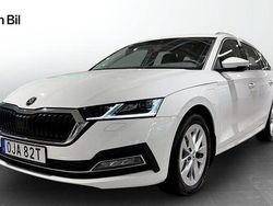 Vit Begagnad 2024 Skoda Octavia Style Kombi | 349 900 kr (Marknadspris)