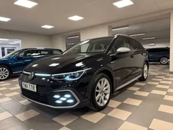 Svart Begagnad 2022 VW Golf Alltrack Kombi | 278 900 kr (Marknadspris)