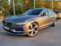 Grå Begagnad 2019 Volvo S90 Inscription Sedan | 329 000 kr (Marknadspris)
