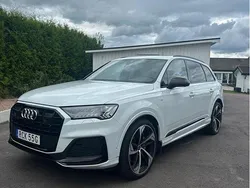 Vit Begagnad 2022 Audi Q7 S-Line SUV | 595 000 kr (Marknadspris)