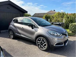 Grå Begagnad 2016 Renault Captur SUV | 87 000 kr (Marknadspris)