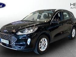 Svart (black) Begagnad 2022 Ford Kuga Titanium SUV | 259 900 kr (Marknadspris)