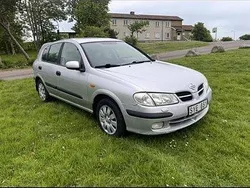 Silver Begagnad 2001 Nissan Almera Halvkombi | 14 000 kr (Bra pris)