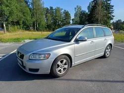 Grå Begagnad 2011 Volvo V50 Kinetic Kombi | 29 000 kr (Superpris)