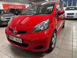 Röd Begagnad 2010 Toyota Aygo Halvkombi | 29 900 kr (Marknadspris)