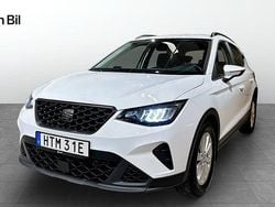 Glacial white metallic Begagnad 2025 Seat Arona Style SUV | 214 900 kr (Marknadspris)