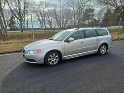 Ljusgrå (lgrå) Begagnad 2010 Volvo V70 Momentum Kombi | 79 000 kr (Lite dyr)