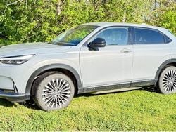 Grå Begagnad 2024 Honda e:Ny1 SUV | 300 211 kr