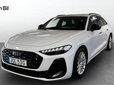 Glaciärvit metallic Begagnad 2024 Audi A5 Design Kombi | 579 900 kr (Lite dyr)