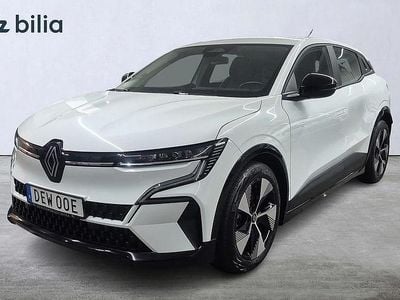 Vit Begagnad 2022 Renault Mégane IV Equilibre Halvkombi | 249 000 kr (Marknadspris)