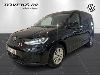 Svart (deep black pärleffekt) Ny 2025 VW Caddy Minibuss | 435 000 kr (Lite dyr)