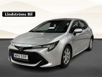 Silver Begagnad 2019 Toyota Corolla Hybrid Active Halvkombi | 179 900 kr (Marknadspris)