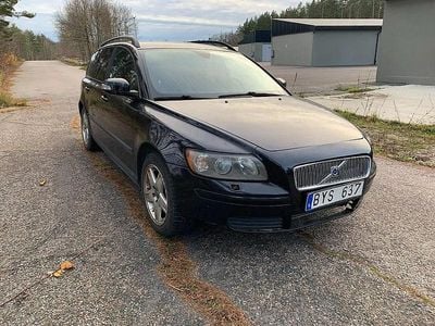 Begagnad Volvo V50 Kinetic 136 HK (100 kW) 2007 Svart Kombi