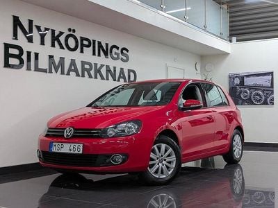 Röd Begagnad 2012 VW Golf VII Halvkombi | 74 900 kr (Marknadspris)