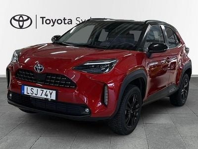 Begagnad Toyota Yaris Hybrid Edition 117 HK (86 kW) 2024 Röd