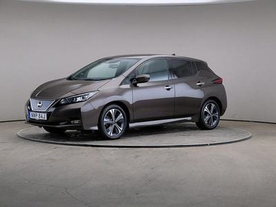 Brun Begagnad 2021 Nissan Leaf N-Connecta Halvkombi | 159 000 kr (Bra pris)