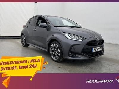 Mgrå Begagnad 2024 Toyota Yaris Hybrid Style Halvkombi | 278 900 kr (Lite dyr)