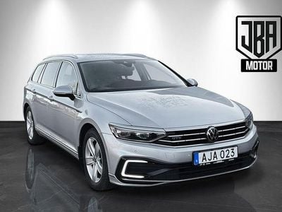 Silver Begagnad 2022 VW Passat GTE Kombi | 329 900 kr (Marknadspris)