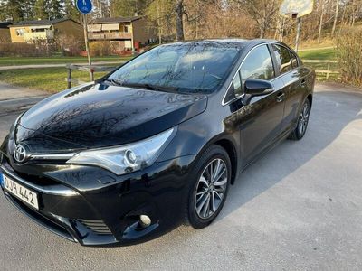 begagnad Toyota Avensis 1,8 147hk 1 Ägare GPS B-Kamera V-hjul