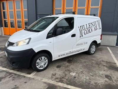 Begagnad Nissan NV200 122 HK (89 kW) 2015 Vit Minibuss