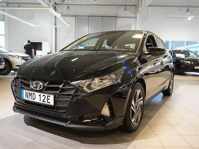 Begagnad Hyundai i20 Essential 84 HK (61 kW) 2022 Svart Halvkombi