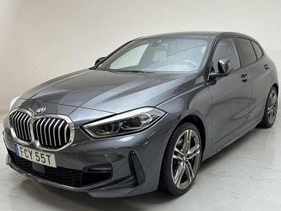 Begagnad BMW 120 M Sport 190 HK (139 kW) 2020 Grå Halvkombi