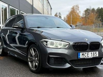 Begagnad BMW M135 326 HK (239 kW) 2016 Grå Halvkombi