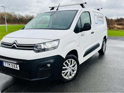 Vit Begagnad 2020 Citroën Berlingo Minibuss | 169 000 kr (Marknadspris)