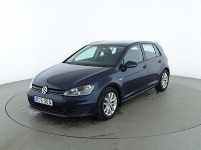 Blå Begagnad 2014 VW Golf Sedan | 99 000 kr (Marknadspris)