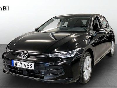 Svart Begagnad 2025 VW Golf Plus Cross Minibuss | 294 900 kr