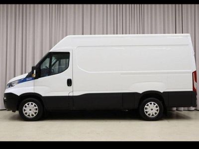 begagnad Iveco Daily 35-140 Skåpbil 2.3 JTD Hi-Matic Euro 6