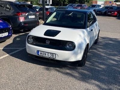 Honda e