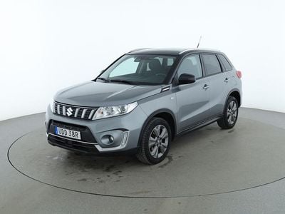 Mörkgrå (grå) Begagnad 2019 Suzuki Vitara SUV | 213 000 kr (Marknadspris)