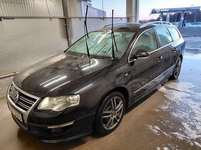 Svart metallic Begagnad 2010 VW Passat Kombi | 30 000 kr (Bra pris)