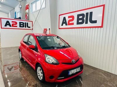 Begagnad Toyota Aygo 68 HK (50 kW) 2012 Röd Halvkombi