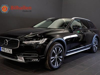 Svart Begagnad 2019 Volvo V90 CC Momentum Kombi | 339 900 kr (Marknadspris)