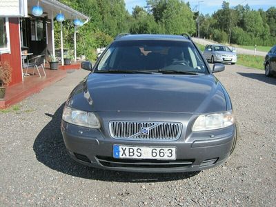 begagnad Volvo V70 2.4 Business 140hk