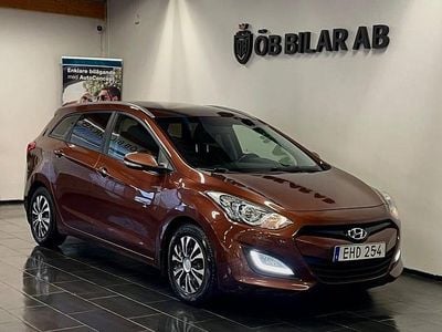 Begagnad Hyundai i30 110 HK (80 kW) 2014 Brun Kombi