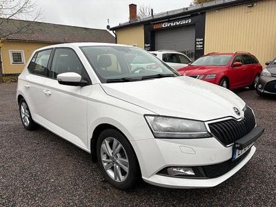 Vit Begagnad 2021 Skoda Fabia Style Halvkombi | 119 900 kr