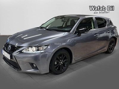 Begagnad Lexus CT200h 99 HK (72 kW) 2016 Grå Halvkombi